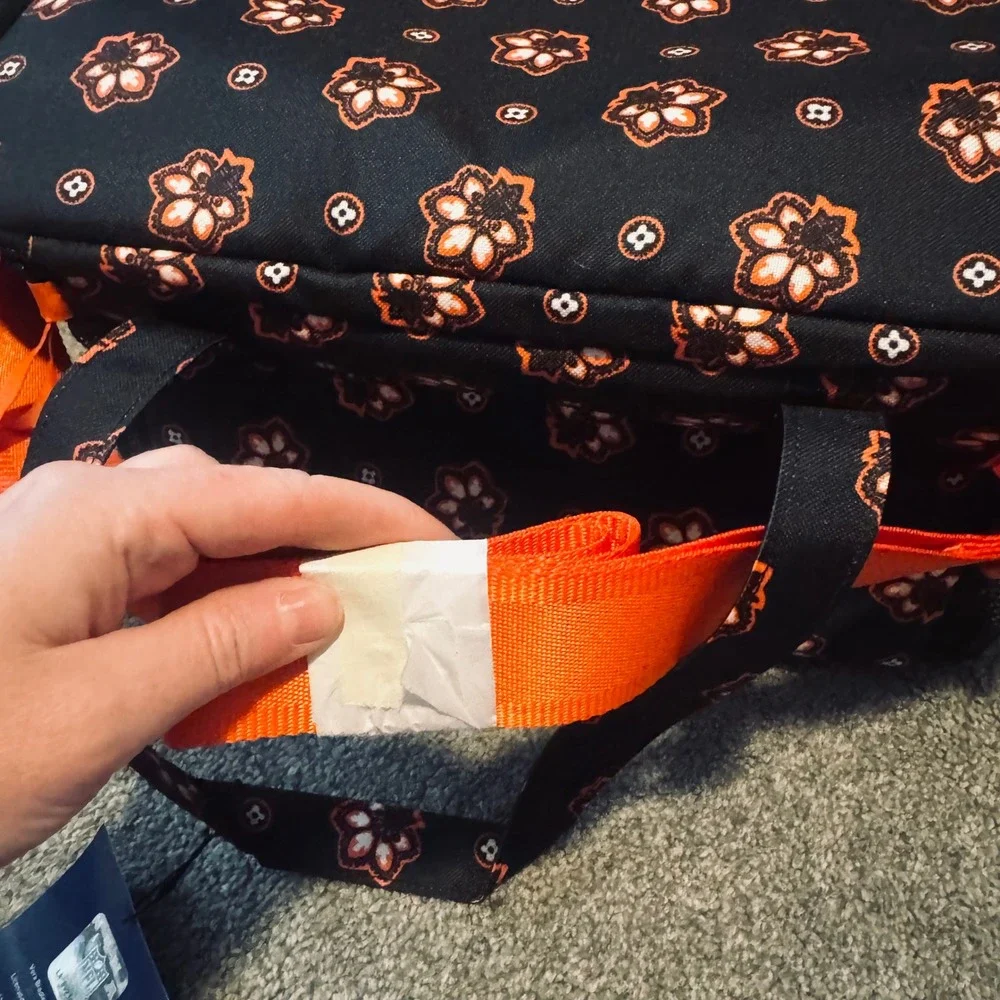 Vera Bradley NFL Cincinnati Bengals Cooler Bag Black Orange Bandana NWT‎ $110